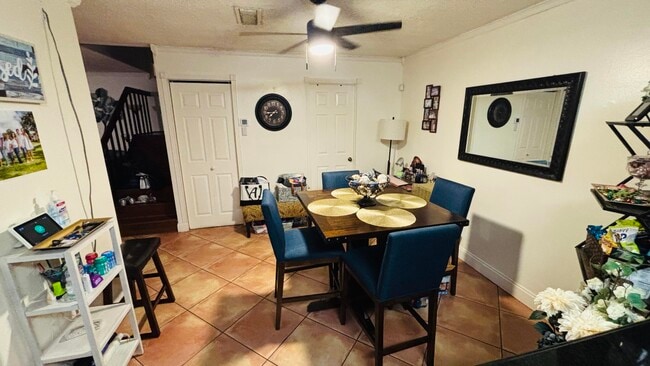 Photo - 245 Woodland Rd