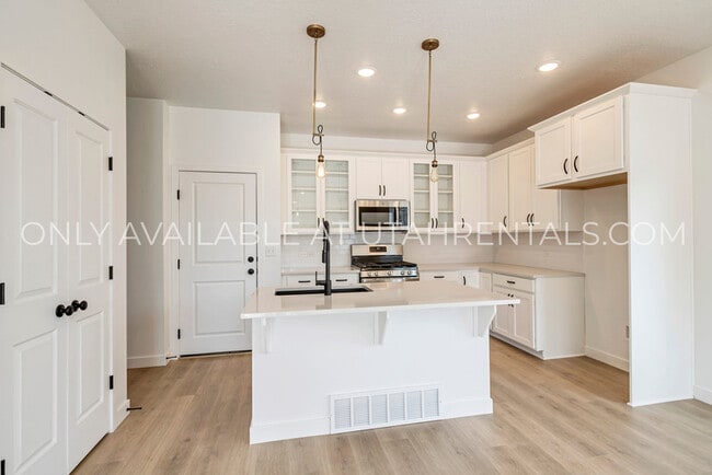 Photo - 11474 Andover Rd