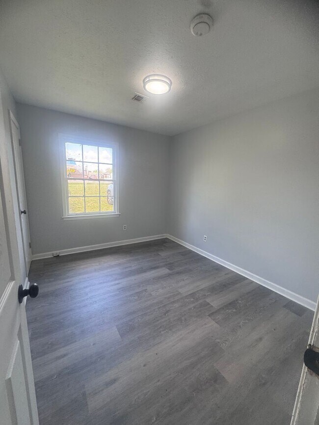 Photo - Newly Renovated Virginia Loop Road Home