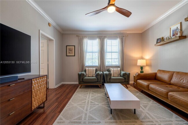 Photo - 533 NE 3rd Ave Unit 306