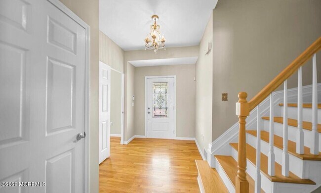 Photo - 607 McClellan St