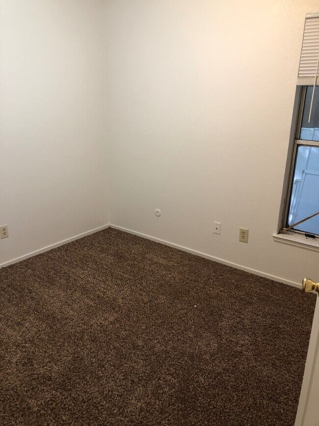 Photo - 14th Street Unit 5