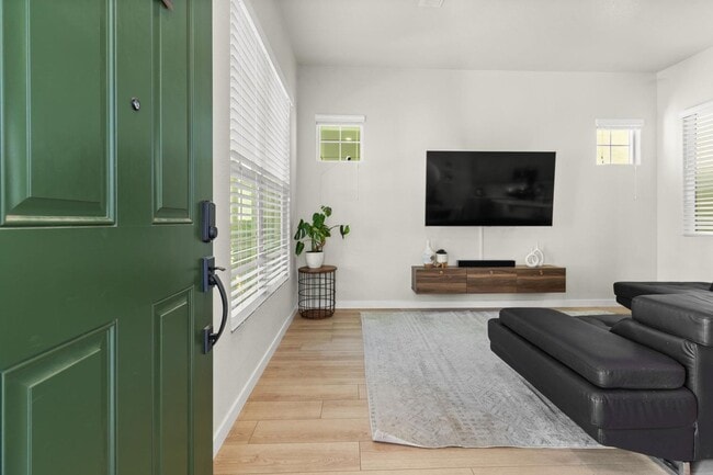 Photo - 3 Bed 2.5 Ba 2 Car Garage with solar!