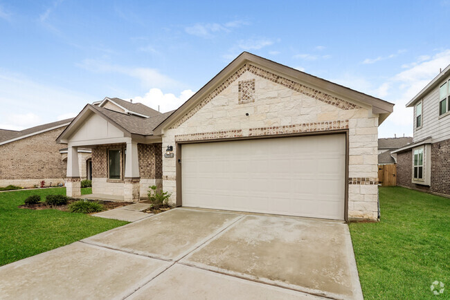 Building Photo - Home with Fenced Yard in Alvin, TX!