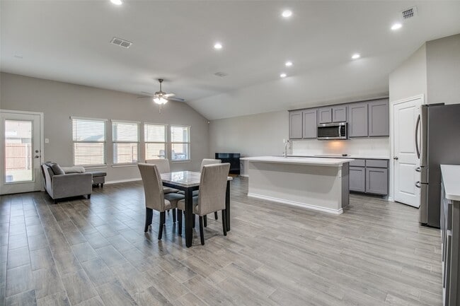 Photo - 11441 Silver Queen Dr