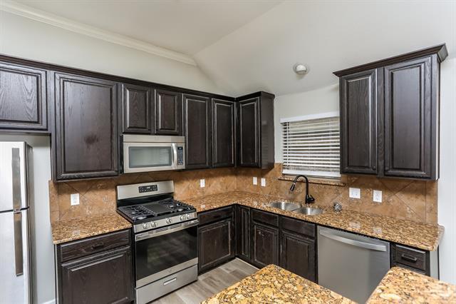 Photo - 208 Starlight Dr