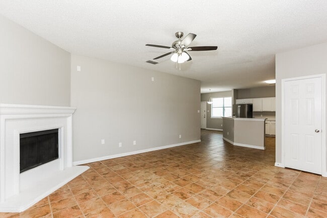 6421 Freshwater Ln
