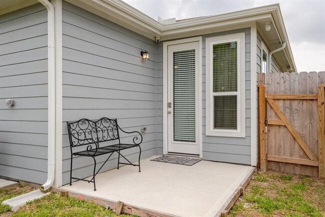 Photo - 6155 Topaz Pnes Trl House