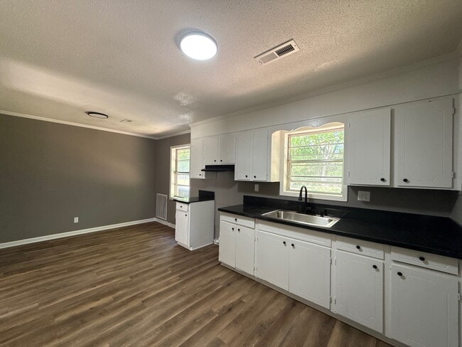 Photo - 1115 Berrywood Ave