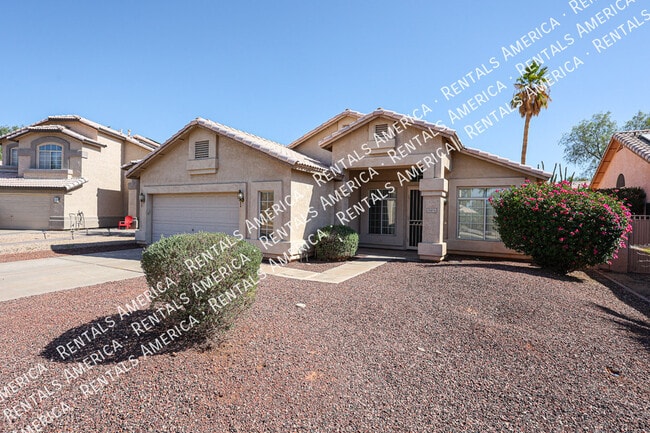 Photo - 13874 W Wilshire Dr