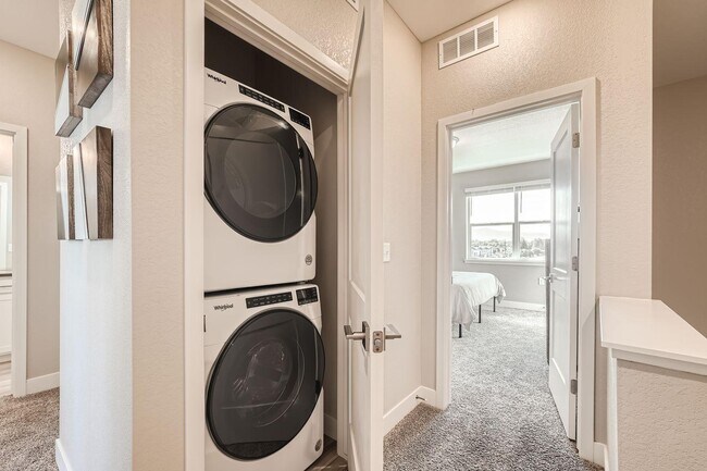 Photo - 2502 Colt Wy