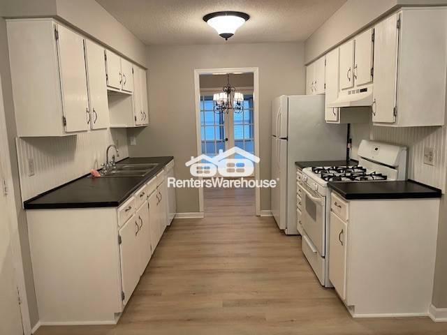 Photo - 651 Croixwood Pl