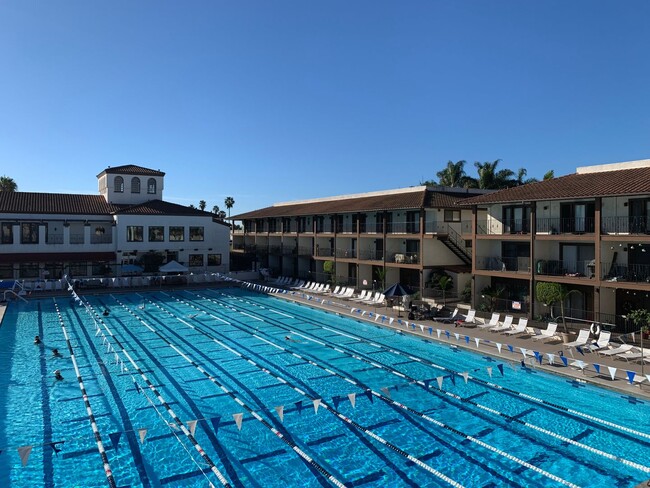 Building Photo - Los Caballeros Clubhouse #1211-A Unit 1211-A