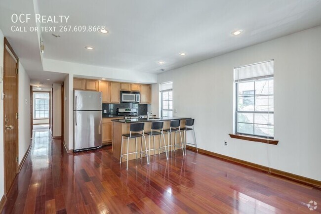 Building Photo - 617 S 18th St Unit 3rd Floor Rental