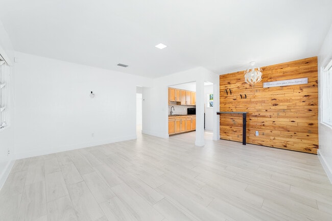 Photo - 2130 Wiley Ct