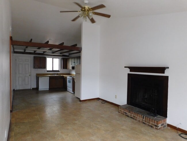 Photo - Duplex in Havelock close to Cherry Point