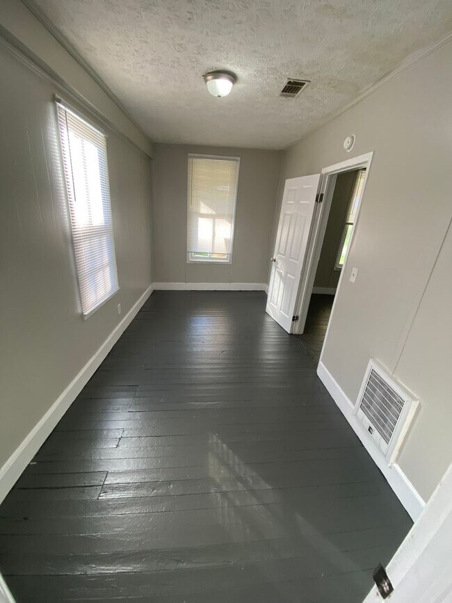 Photo - 605 Durden St Unit A