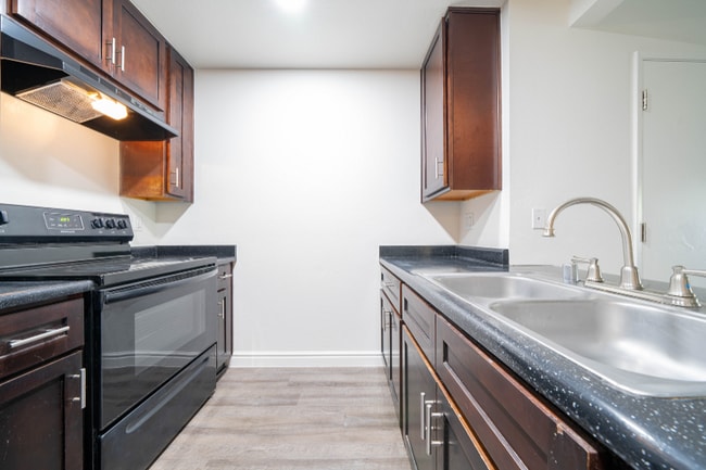 Photo - 311 Weston Cir