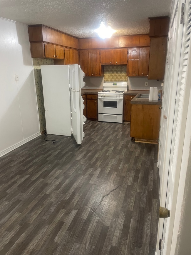 Photo - 9307 Southwest Dr