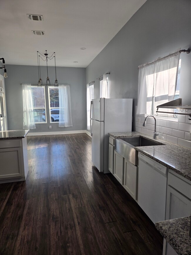 Photo - 1003 W Elsmere Pl