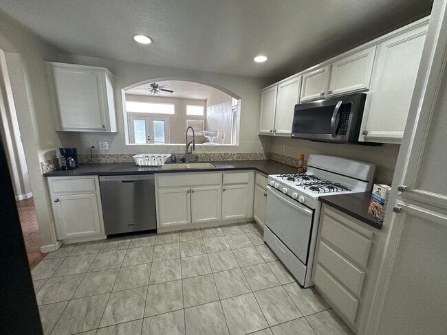 Photo - Fully Furnished Home for rent in Fernley, ...