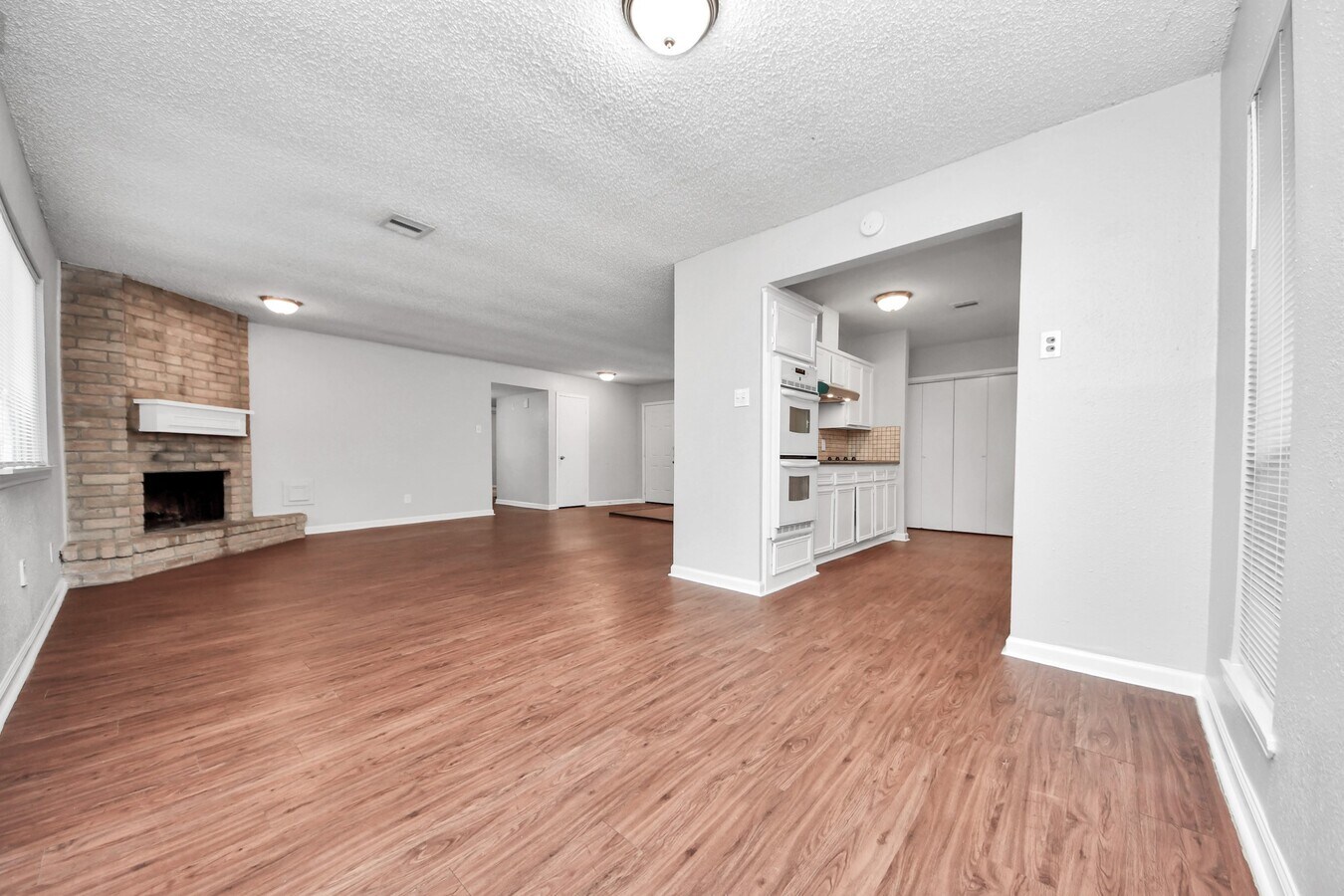 Photo - 16714 Britford