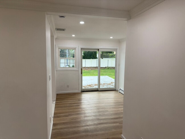 Photo - 30 Beacon St