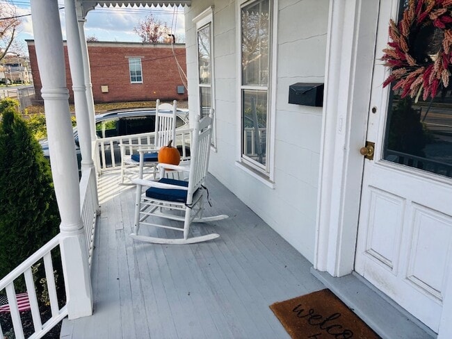 Building Photo - 220 South St