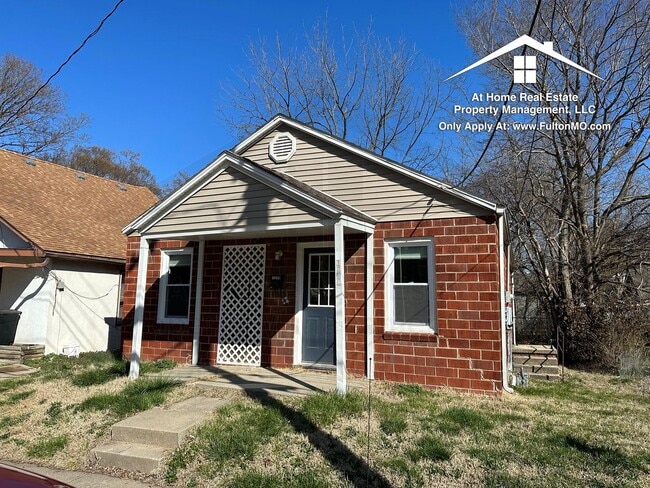 Photo - 1209 E Ash St House