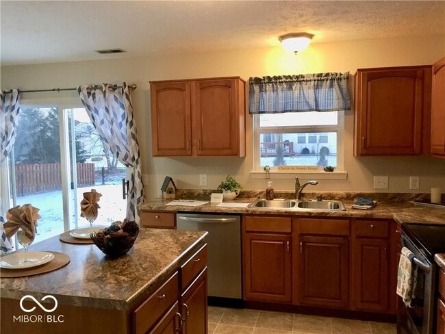 Photo - 14313 Harrison Pkwy