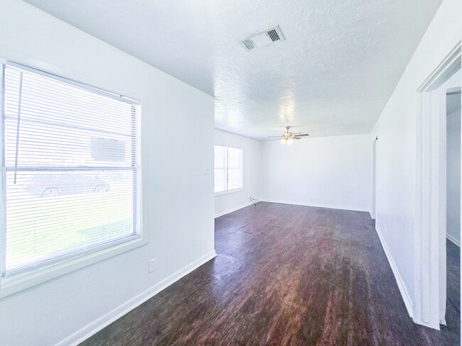 Photo - 7313 Hummingbird Ln