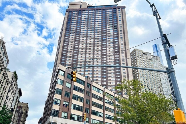 Building Photo - 20 W 64th St Unit 30A