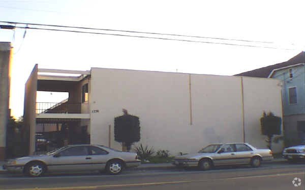 4th Street Apartaments