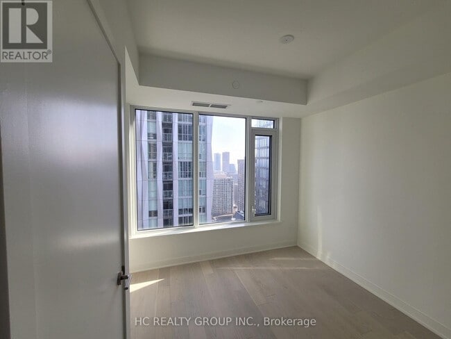 Photo - 11 Yorkville Ave Unit 3606