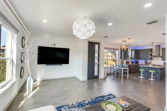 Photo - 515 Wellborn Dr