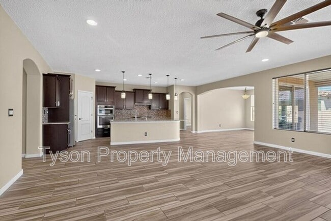 8727 Placitas Roca Rd