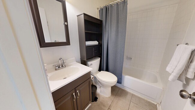 Photo - 12827 Independence Ave