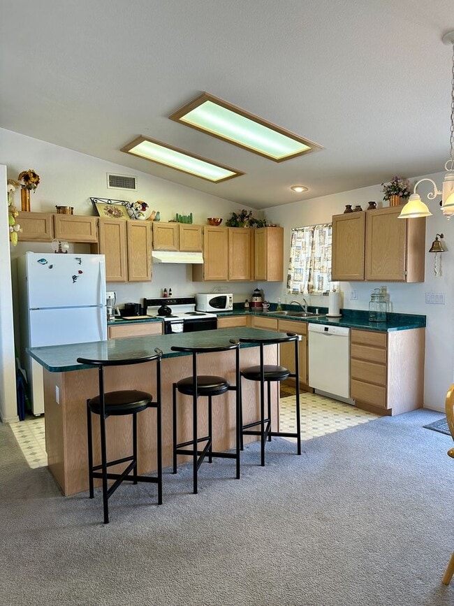 Photo - Winter 26/27 Furnished Rental - October through mid April (4 month min)