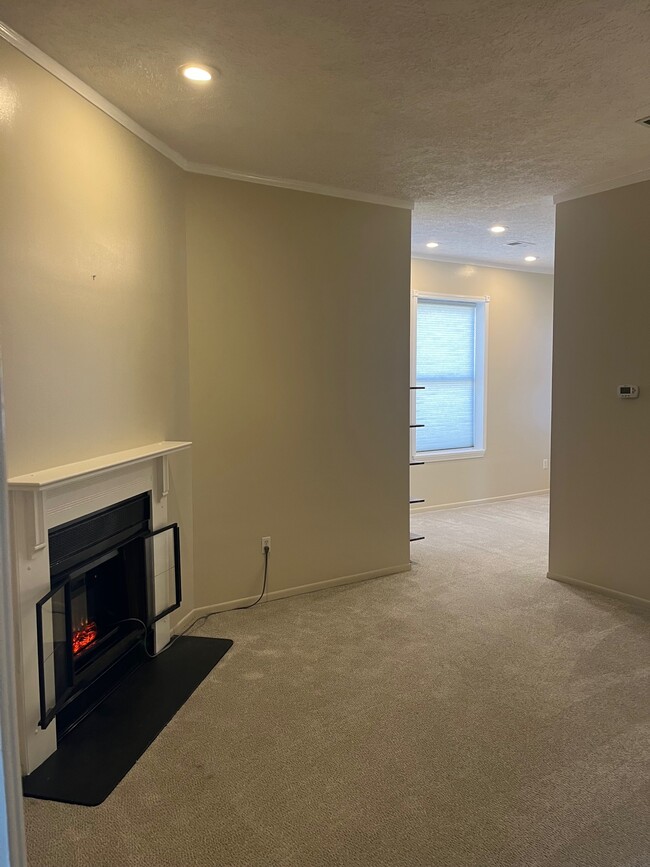 Photo - 1114 Bidwell St Unit 4