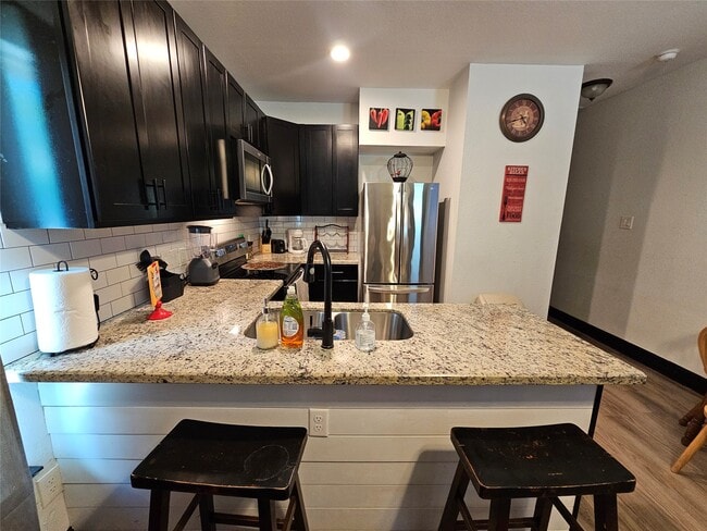 Photo - 6706 Avenue C