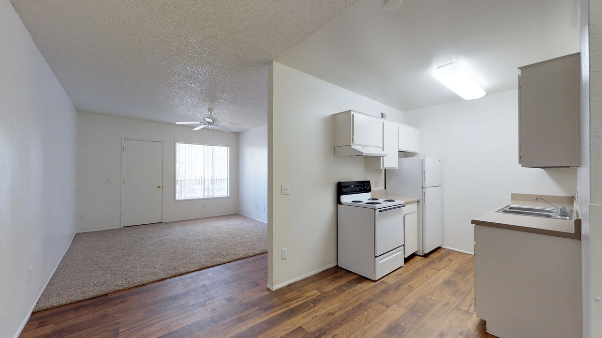 Photo - Fox Point Apartments