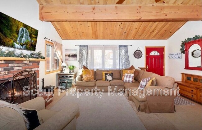 Photo - 199 Oriole Dr