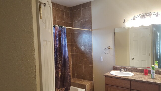 Photo - SOUTH UNM WEST NOB HILL 3 Bedroom 2 Bath w...