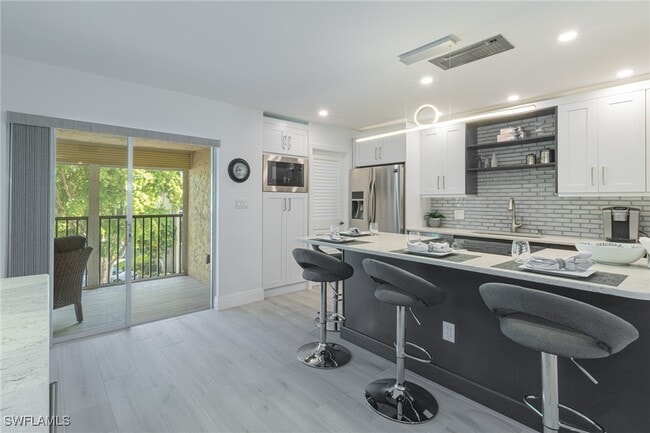 Photo - 788 Park Shore Dr Unidad F37