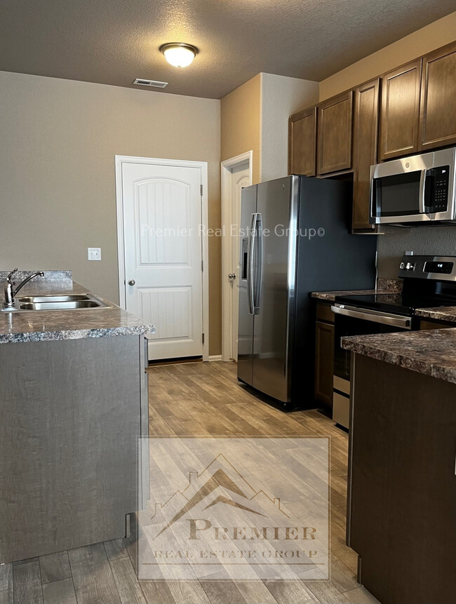 Photo - 7773 Sand Lake Heights