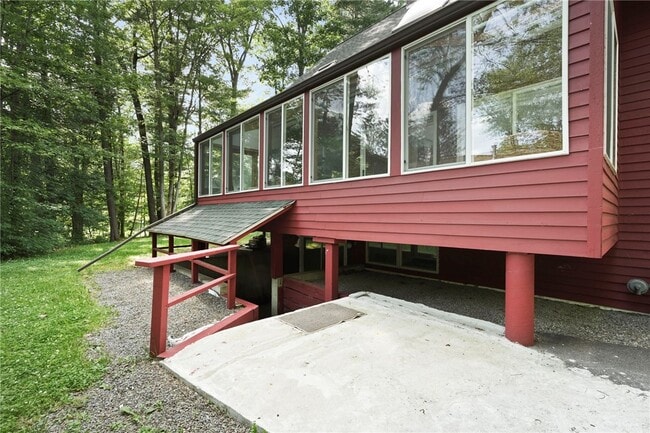 Photo - 318 Blackstone Ave