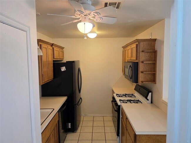 Photo - 2425 Cherry Ln