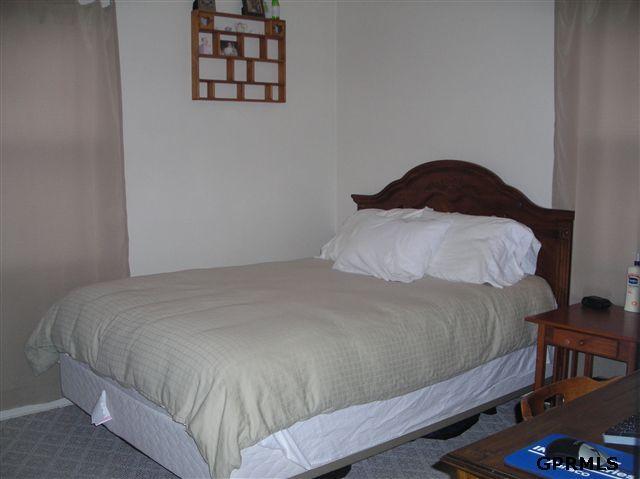 Photo - 2512 Read St