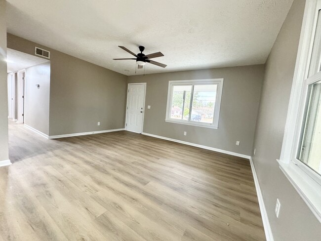 Photo - 1629 9th Ave