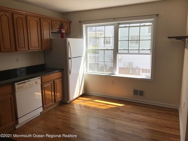 Photo - 112 Morris Ave